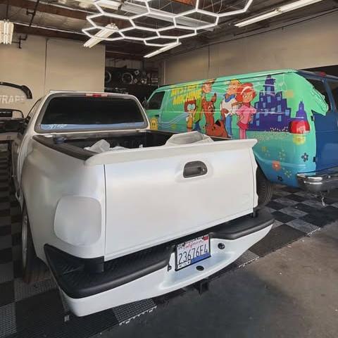 Satin Ceramic Satin White Car Vinyl Wrap PET product image 5 - Veloro automotive vinyl wrap