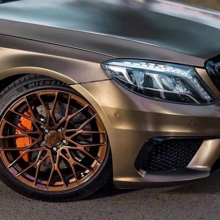 Satin Chrome Gold Brown Car Vinyl Wrap product image 4 - Veloro chrome vinyl wrap