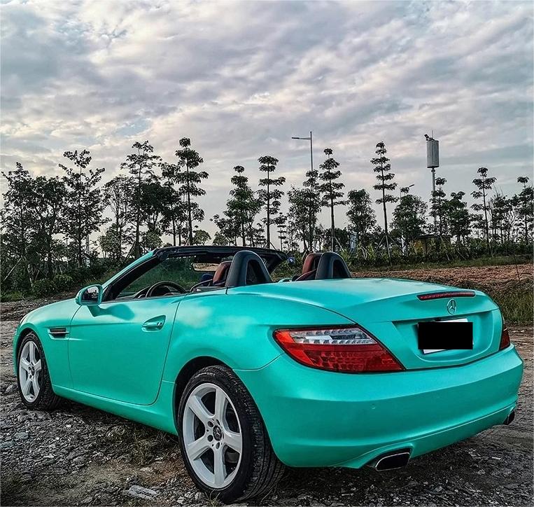 Satin Chrome Lake Green Car Vinyl Wrap product image 6 - Veloro chrome vinyl wrap