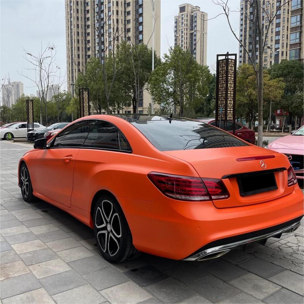 Satin Chrome Orange Car Vinyl Wrap product image 3 - Veloro chrome vinyl wrap