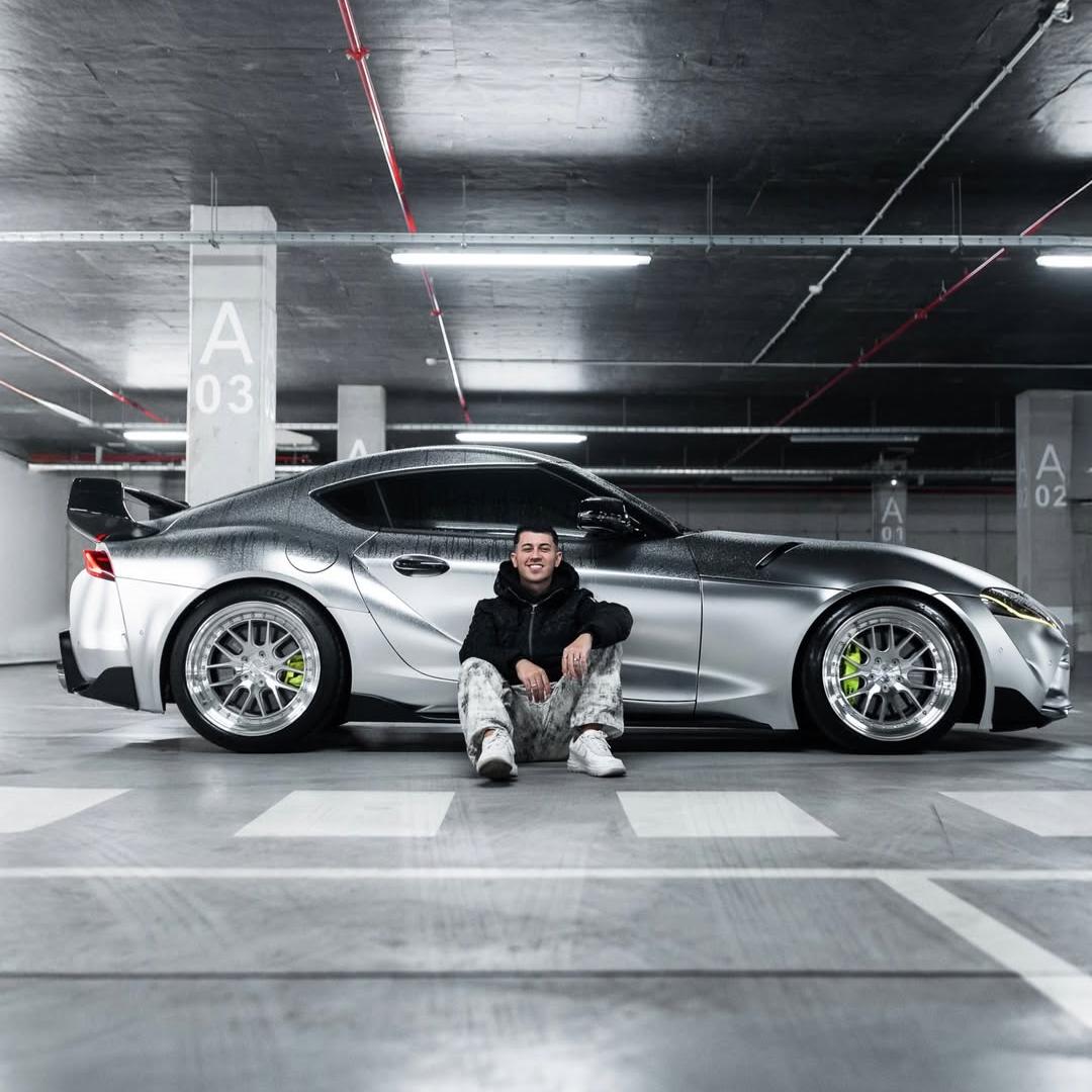 Matte Satin Chrome Silver Car Vinyl Wrap | Satin Chrome X Silver Car Wrap product image 12 - Veloro chrome vinyl wrap