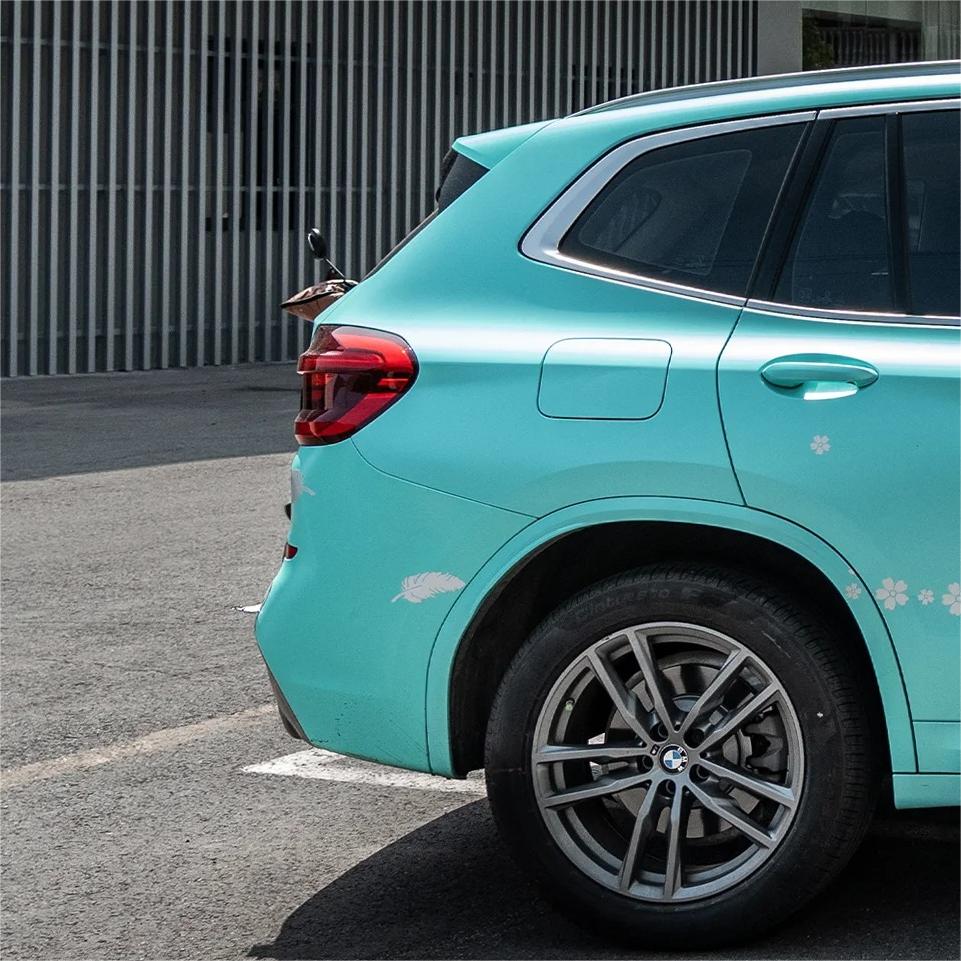 Satin Chrome Tiffany Blue Car Vinyl Wrap product image 4 - Veloro chrome vinyl wrap