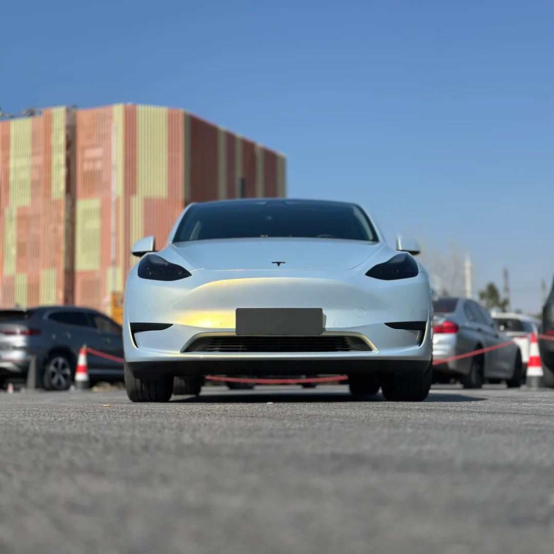 TPU Glossy Metallic Chameleon Gold Blue Colored PPF Paint Protection Film product image 2 - Veloro paint protection film