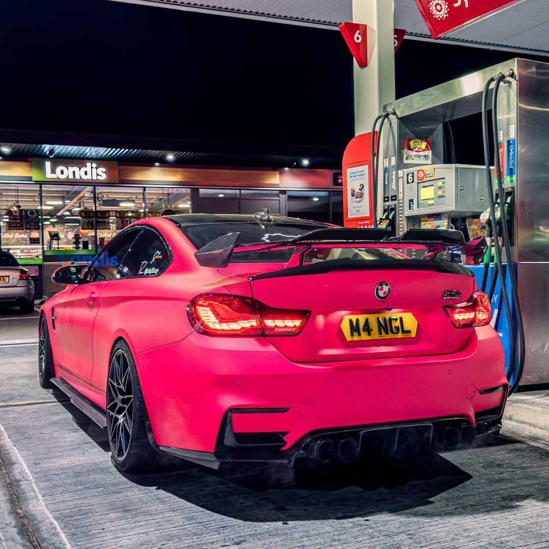 Ultimate Flat Fluorescent Pink Car Vinyl Wrap PET product image 14 - Veloro automotive vinyl wrap
