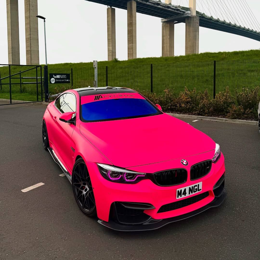 Ultimate Flat Fluorescent Pink Car Vinyl Wrap PET product image 3 - Veloro automotive vinyl wrap