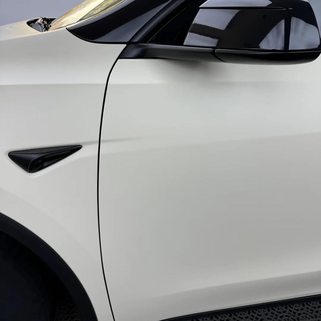 Ultimate Flat Pepper White Car Vinyl Wrap PET product image 4 - Veloro automotive vinyl wrap