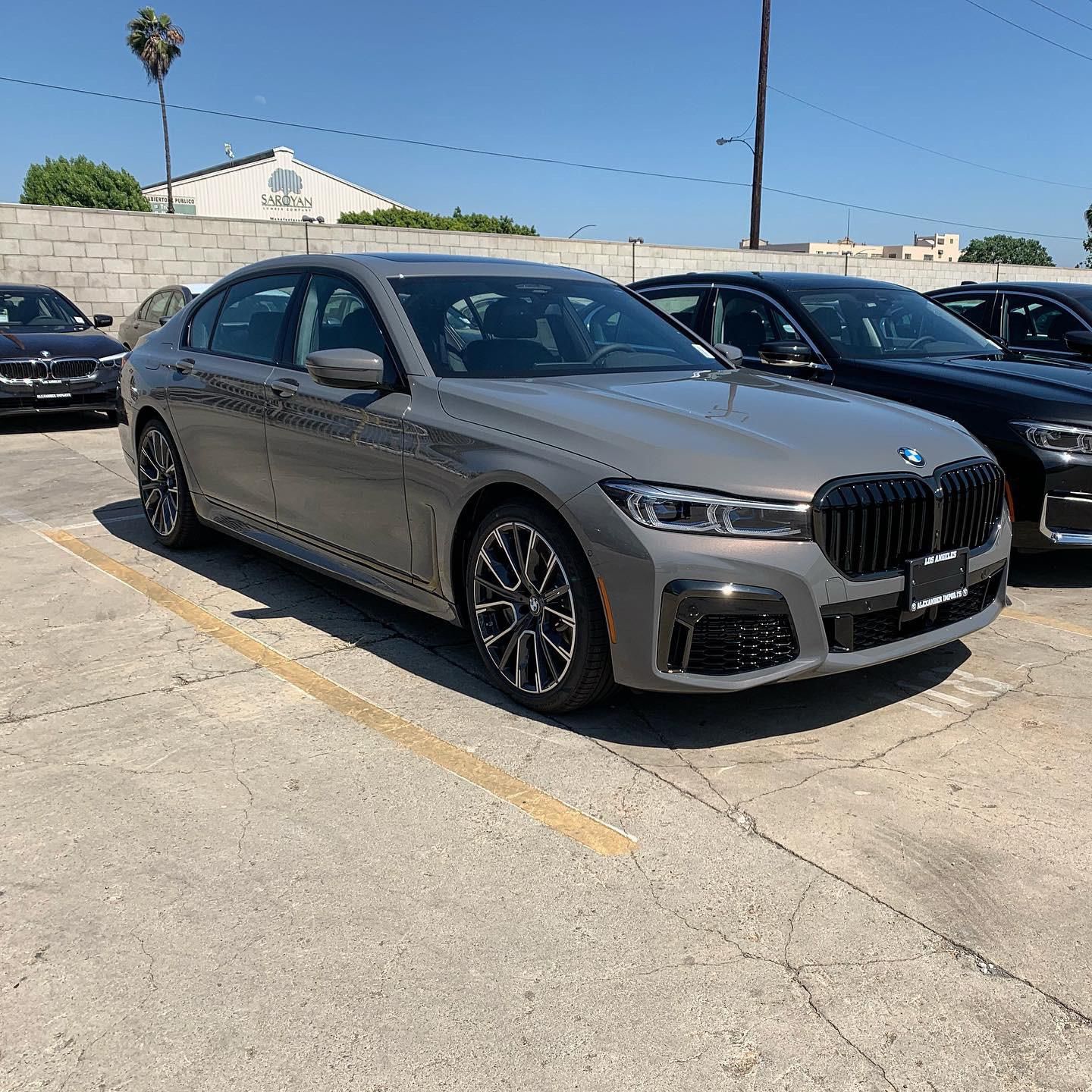 Gloss Metallic Glitter Grey Car Vinyl Wrap product image 9 - Veloro metallic vinyl wrap