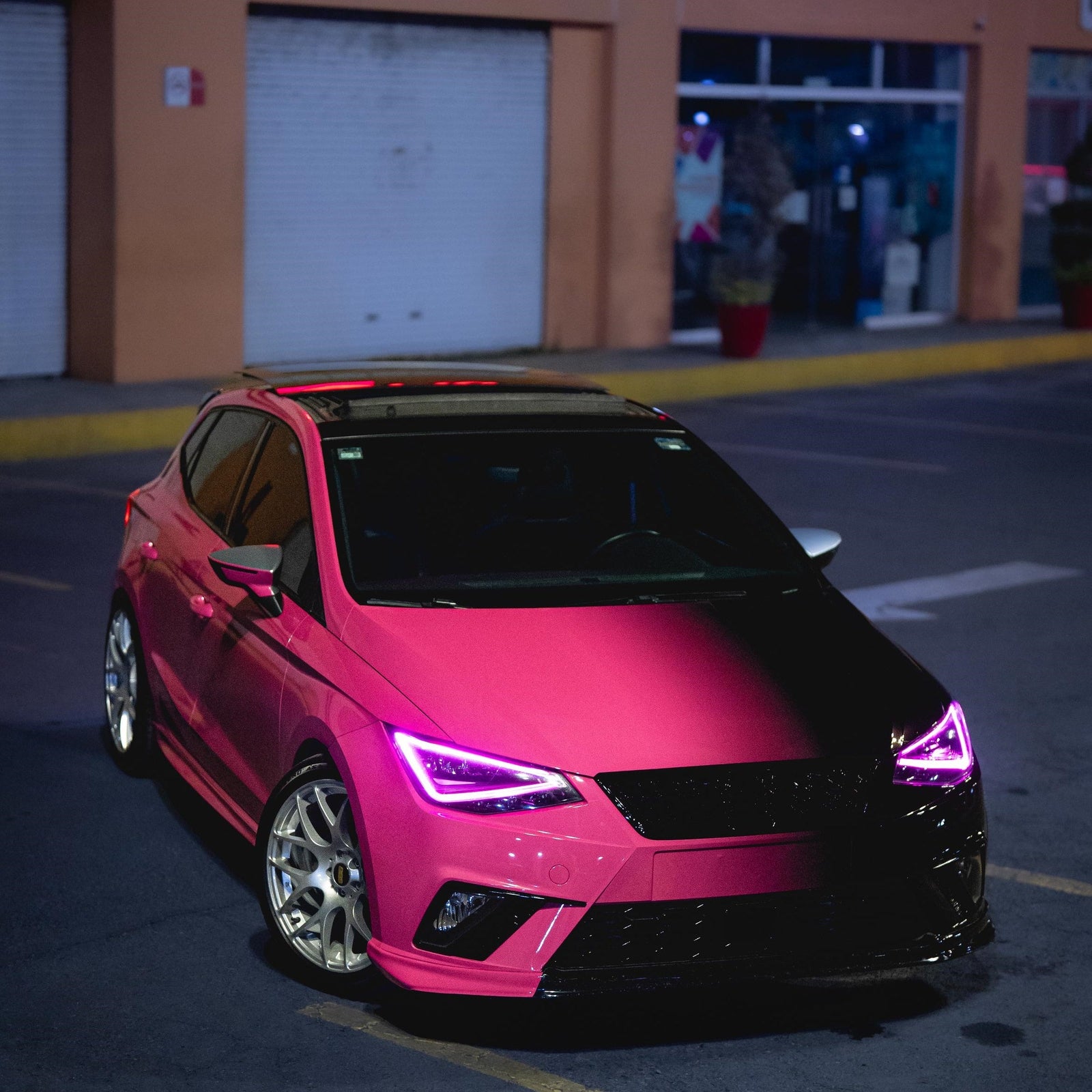 Gloss Ruby Star Red To Piano Black Gradient Custom Car Wraps