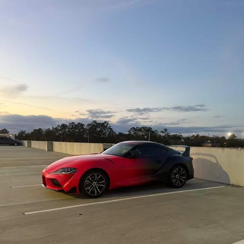 Glossy Vampire Red To Black Gradient Custom Car Wraps product image 4 - Veloro gloss vinyl wrap