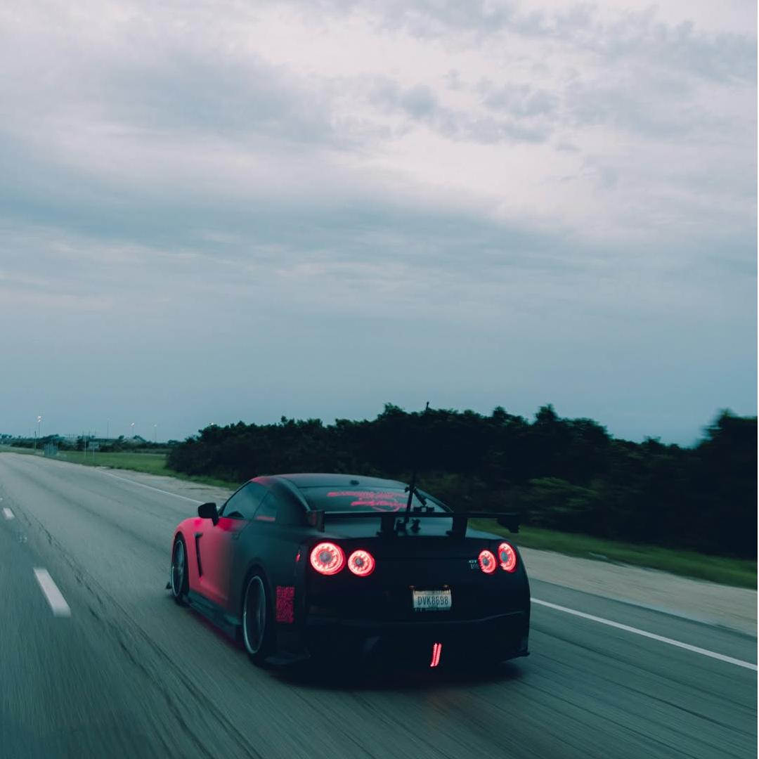 Matte Fluorescent Pink To Black Gradient Custom Car Wrap product image 6 - Veloro matte vinyl wrap